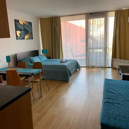 Gemini Superior Apartman & Yacht Balatonlelle Ngoại thất bức ảnh