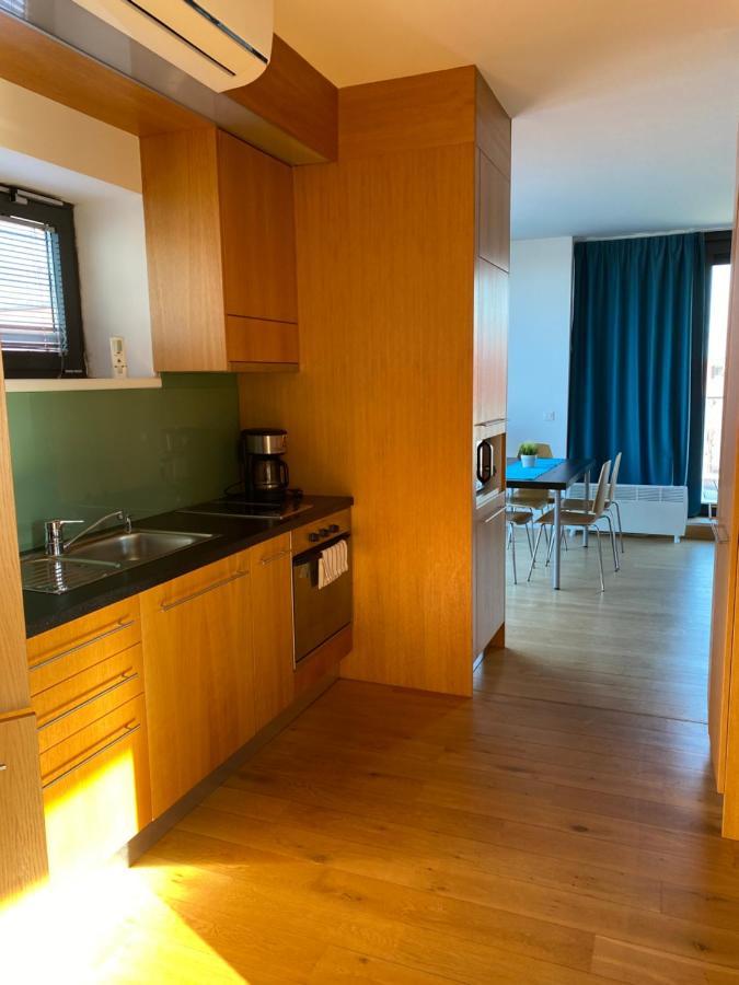 Gemini Superior Apartman & Yacht Balatonlelle Ngoại thất bức ảnh